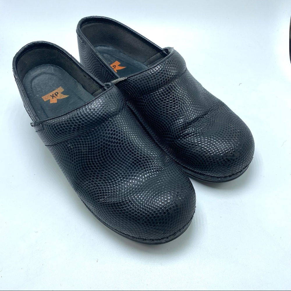 Dansko slip resistant XP pebbled leather clogs